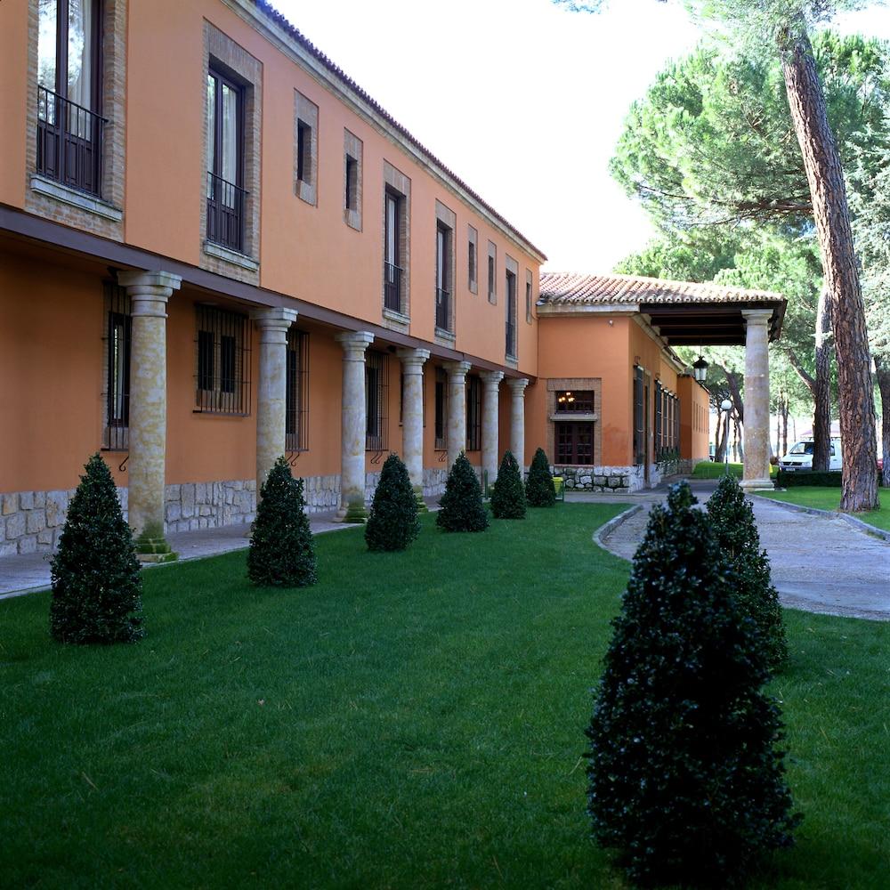 Parador De Tordesillas Exterior photo